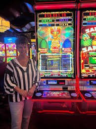 go123 apk platform overview showing sports and casino game categories on mobile